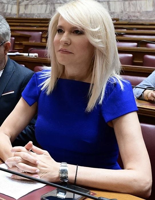 Θεοδώρα Τζάκρη