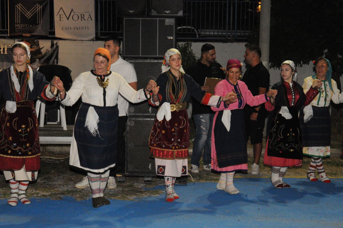 Παράδοση, εθελοντισμός και γλέντι στο πανηγύρι της Άρνισσας