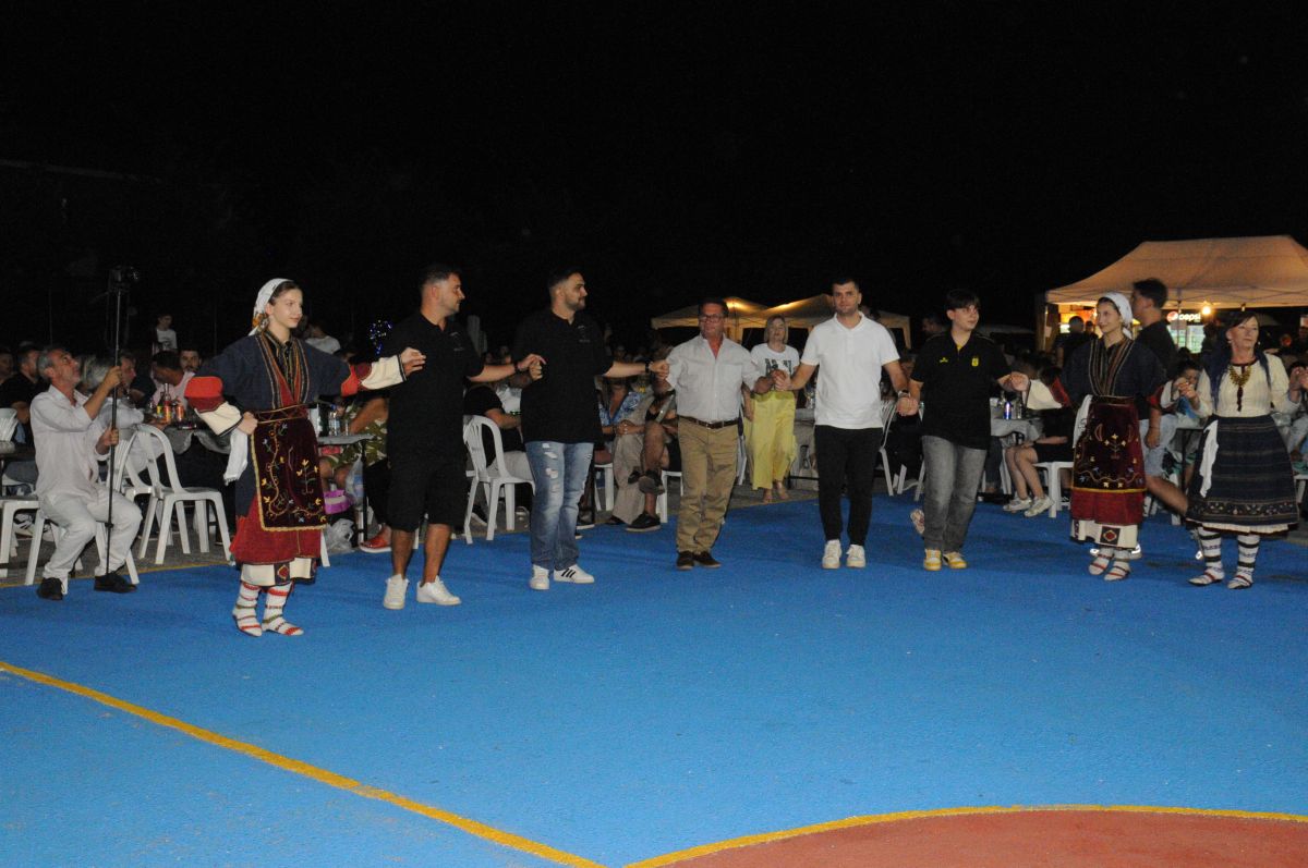 Παράδοση, εθελοντισμός και γλέντι στο πανηγύρι της Άρνισσας