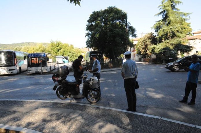 Δράση ευαισθητοποίησης της Τροχαίας Έδεσσας για τη χρήση κράνους