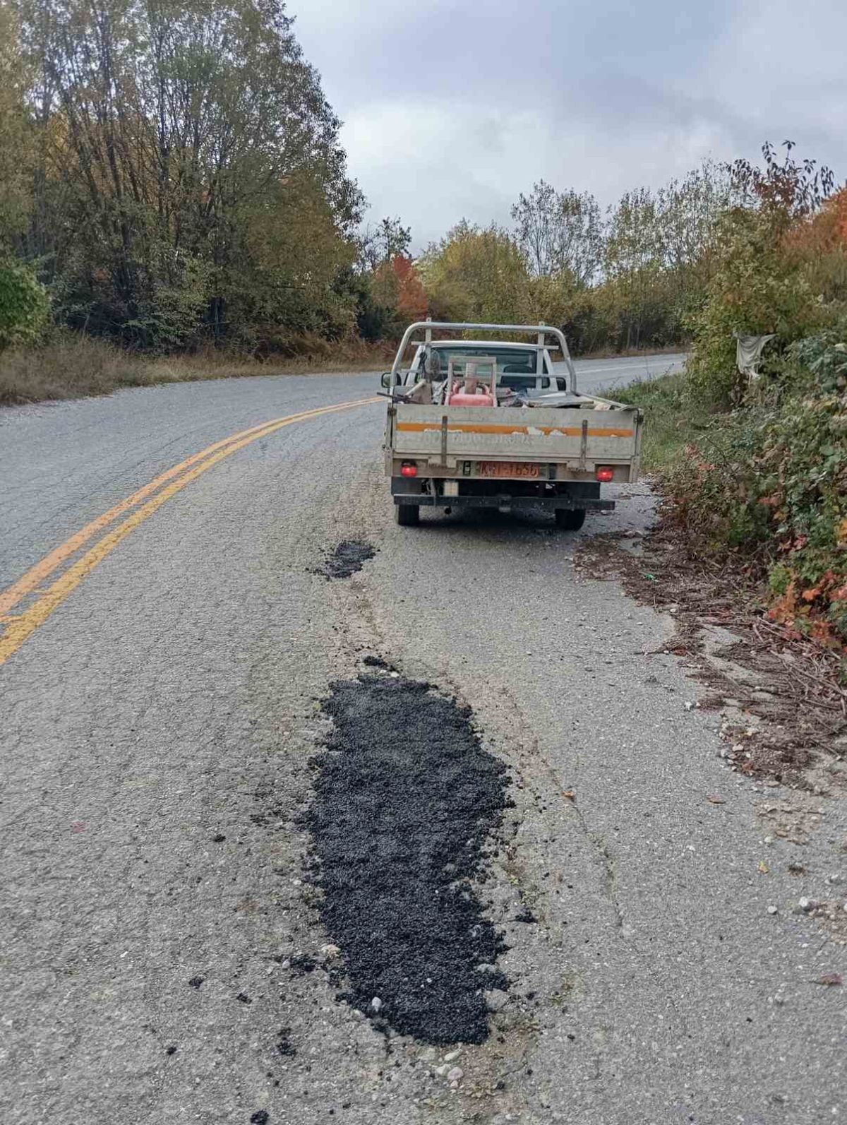 Εργασίες αποκατάστασης στον δρόμο Κερασιάς