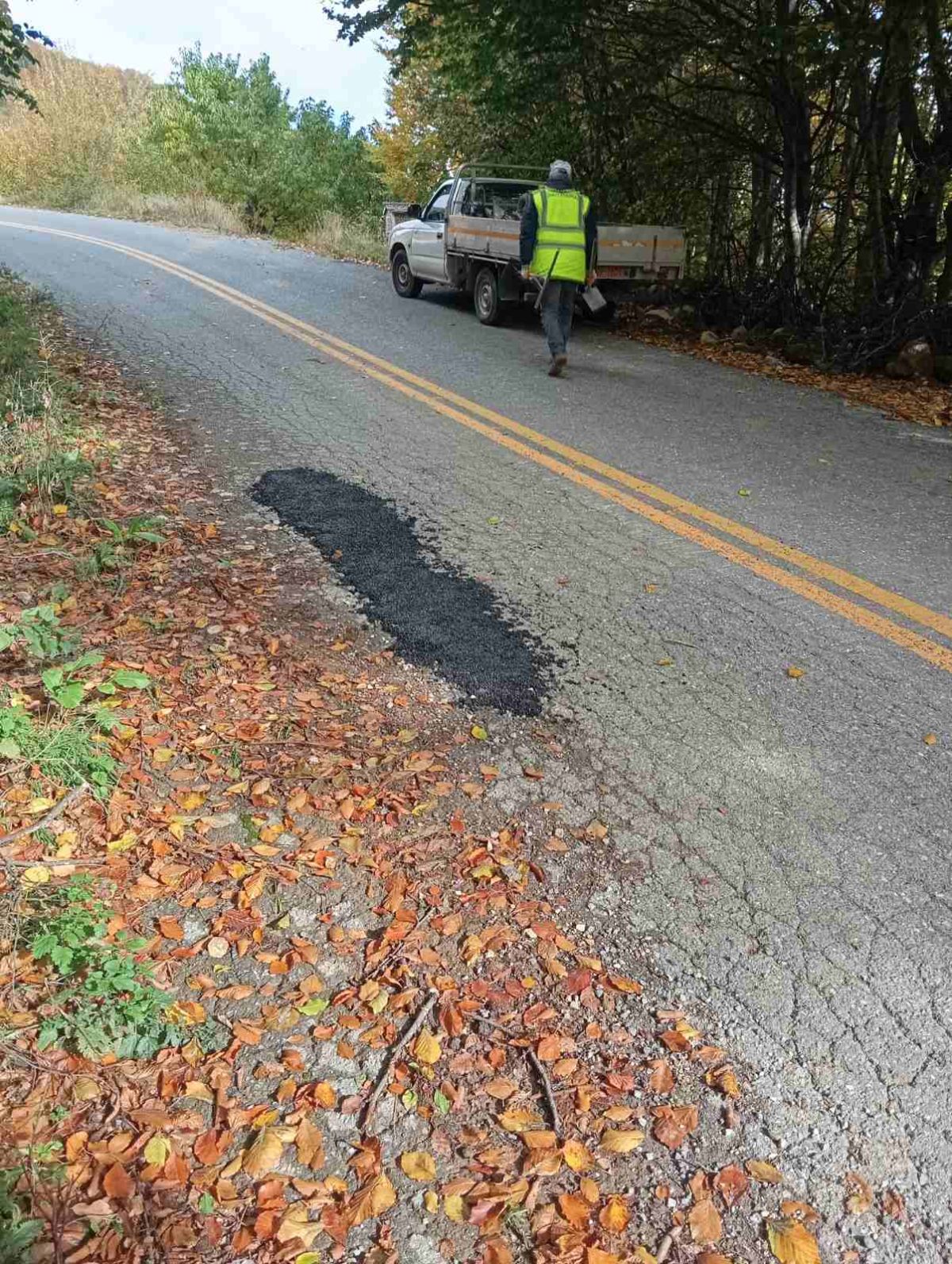 Εργασίες αποκατάστασης στον δρόμο Κερασιάς