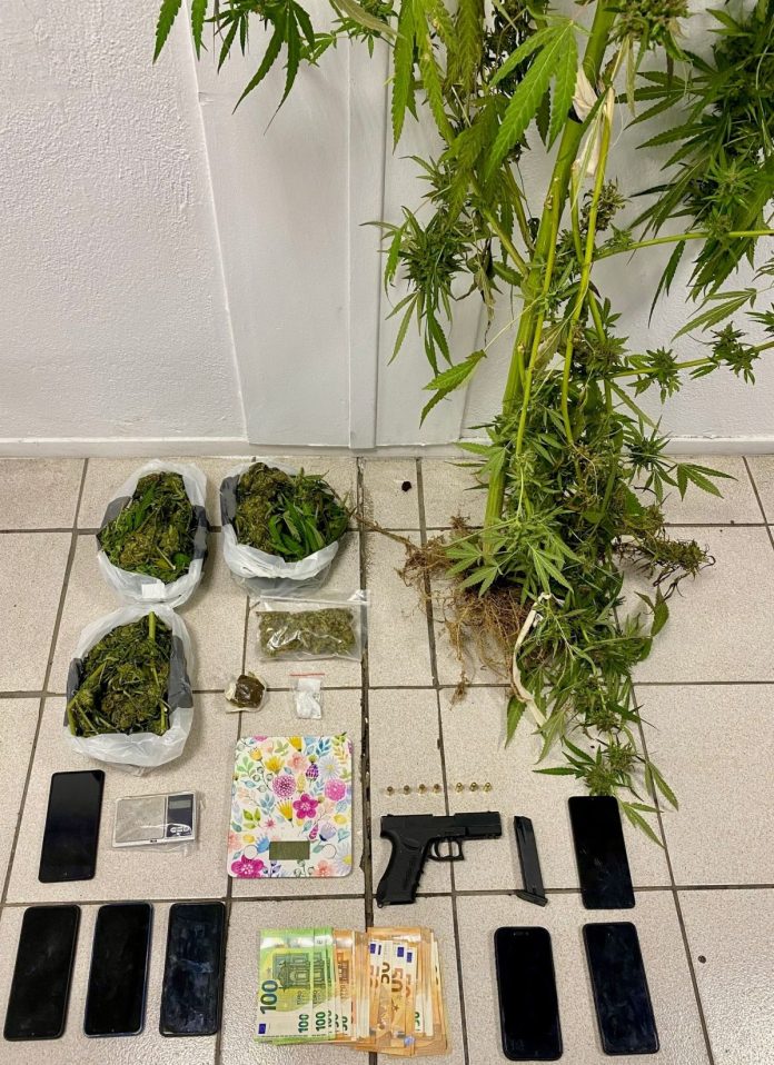 Συνελήφθησαν 3 άτομα για διακίνηση