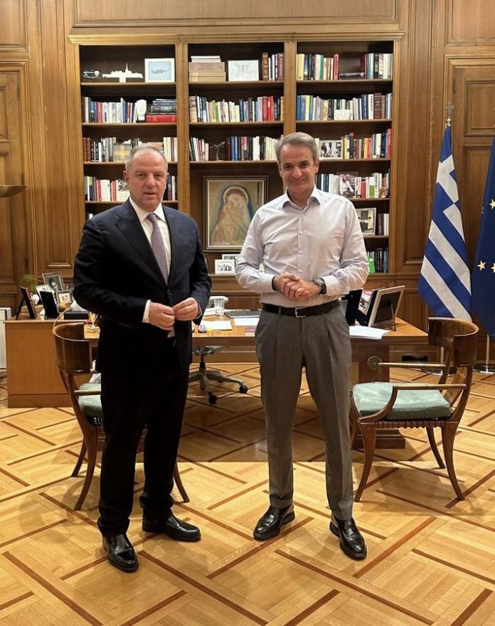 Συνάντηση του Διονύση Σταμενίτη