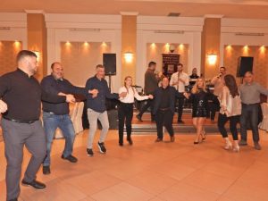 Σε κλίμα ενότητας και παράδοσης