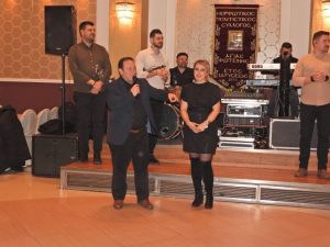 Σε κλίμα ενότητας και παράδοσης