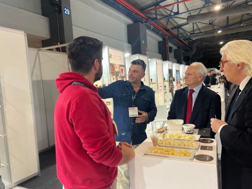 Ο Γιάννης Ανδριανός στα εγκαίνια της 12ης ΕΞΠΟΤΡΟΦ