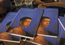 Παρουσίαση του βιβλίου του Παύλου Παυλίδη στην Έδεσσα Παρουσίαση του βιβλίου του Παύλου Παυλίδη στην Έδεσσα