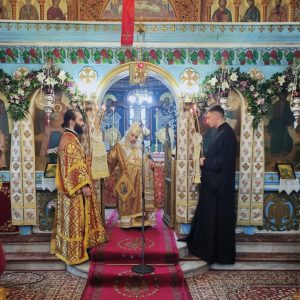 ΑΡΧΙΕΡΑΤΙΚΗ Θ. ΛΕΙΤΟΥΡΓΙΑ ΚΑΙ ΧΕΙΡΟΘΕΣΙΑ