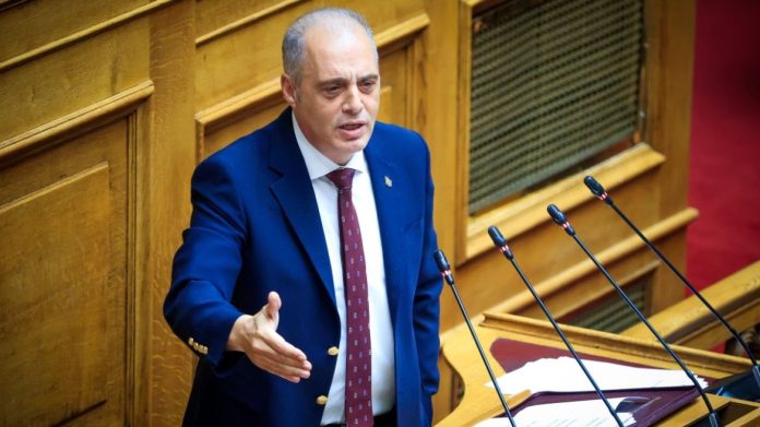 «Θολό» το τοπίο για το νερό