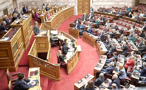 Αμυντική και ειρηνική είναι η ελληνική αποστολή στην Κύπρο