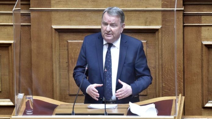 Στο «μικροσκόπιο» της Βουλής τα προβλήματα της Πέλλας: Μπαράζ παρεμβάσεων από τον Γιώργο Καρασμάνη