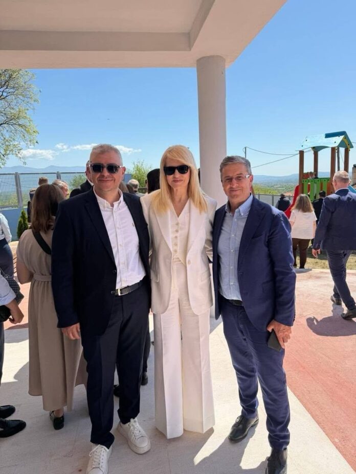 Πρόμαχοι Αλμωπίας: Η «Ακτινογραφία» ενός Θριάμβου – Το Νέο Νηπιαγωγείο στη Δίνη Πολιτικών Διεκδικήσεων και Κυβερνητικών Δεσμεύσεων