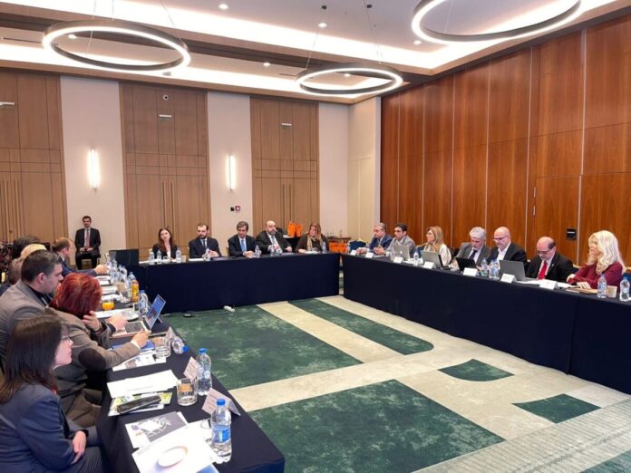 ΒΟΥΚΟΥΡΕΣΤΙ Ο ΤΡΙΤΟΣ ΣΤΑΘΜΟΣ ΤΗΣ ΠΕΡΙΟΔΕΙΑΣ ΕΞΩΣΤΡΕΦΕΙΑΣ ΤΟΥ ΥΜΑΘ ΣΤΑ ΒΑΛΚΑΝΙΑ