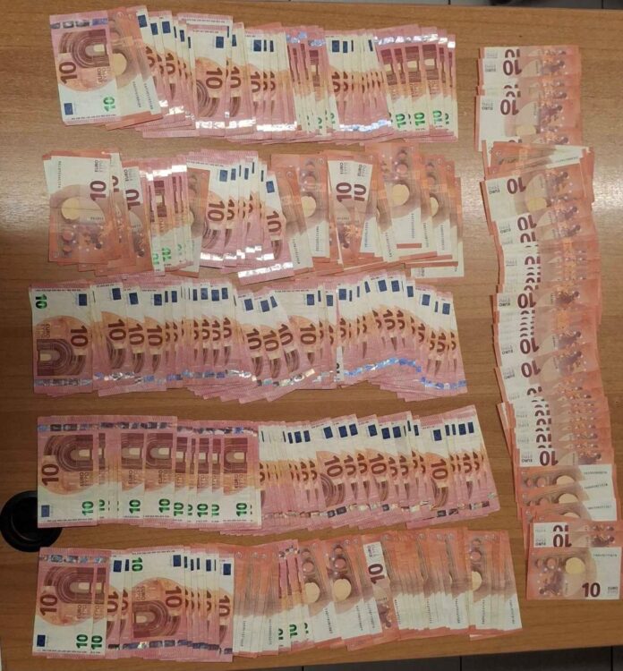 Συνελήφθησαν 3 άτομα για τηλεφωνικές απάτες σε Κατερίνη και Θεσσαλονίκη