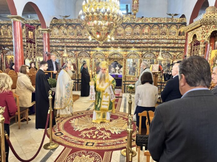 ΑΡΧΙΕΡΑΤΙΚΗ ΘΕΙΑ ΛΕΙΤΟΥΡΓΙΑ ΤΗΝ ΚΥΡΙΑΚΗ ΤΩΝ ΒΑΪΩΝ ΣΤΟΝ ΠΑΛΑΙΟ ΜΥΛΟΤΟΠΟ ΠΕΛΛΑΣ